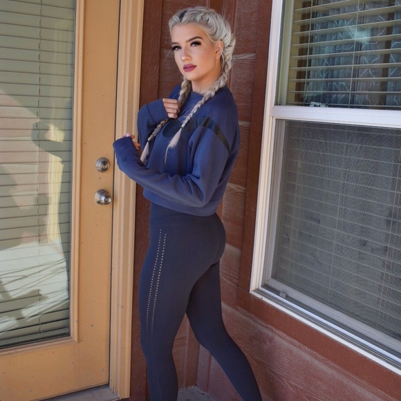 Meet your Posher, Ruth - Picture 5 of 6